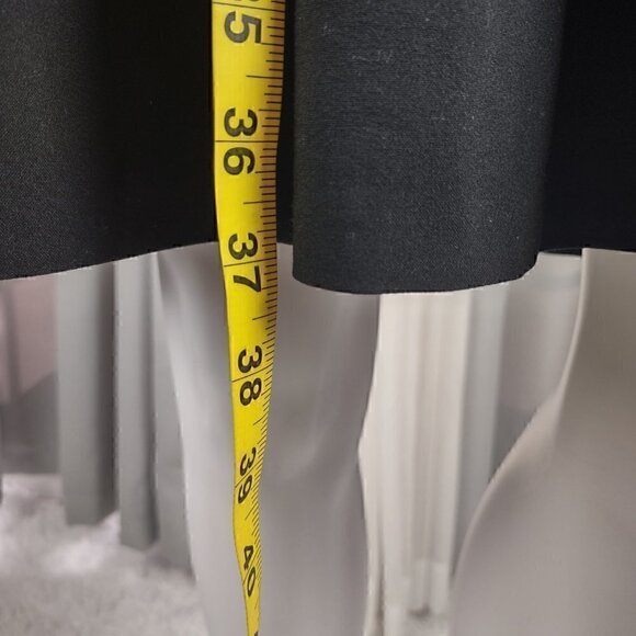 Tahari Arthur S. Levine Black Pencil Zip Short Sleeve Round Neck Dress Size 4 - Picture 6 of 10